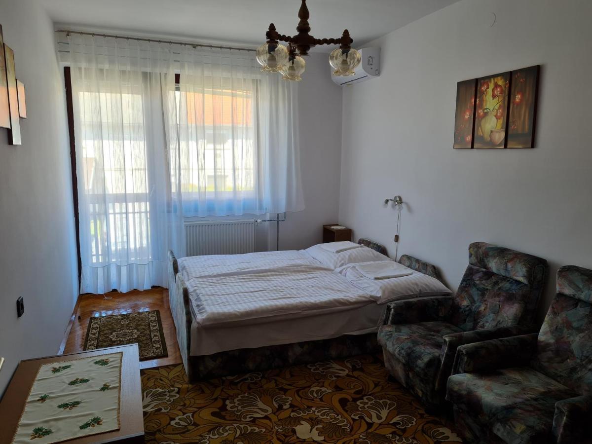 Gyöngyvirág Apartman Lenti Exterior foto
