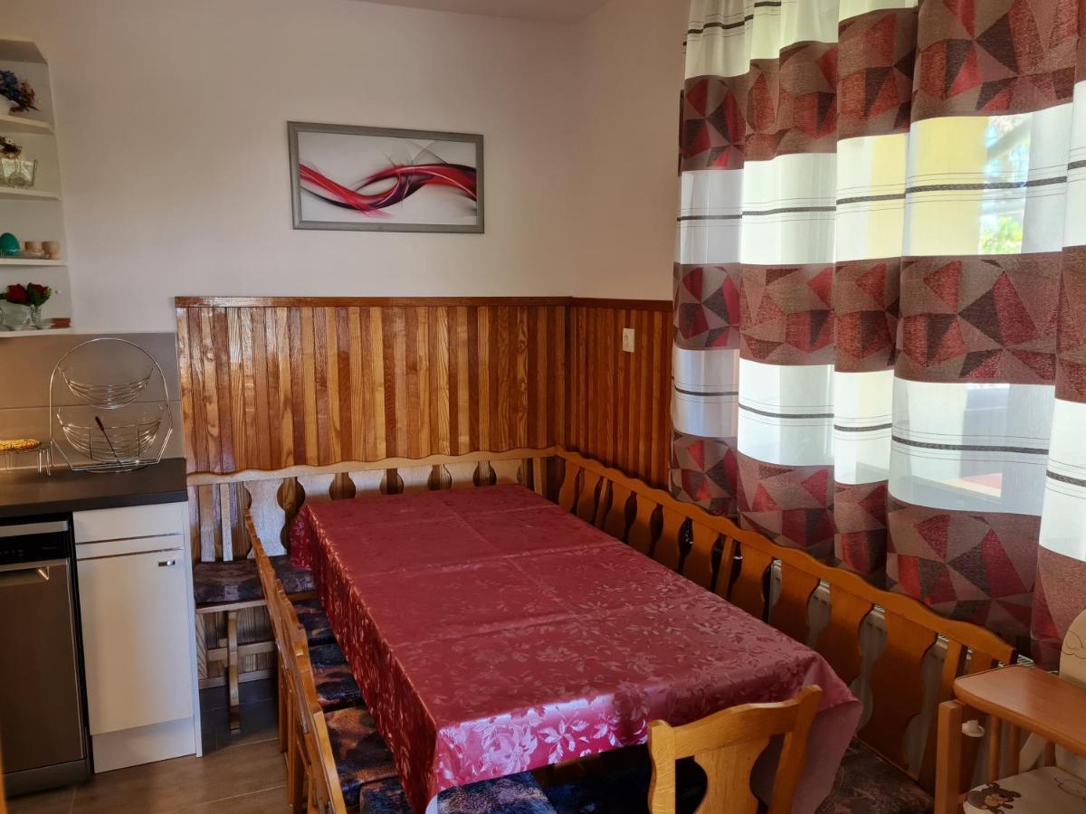 Gyöngyvirág Apartman Lenti Exterior foto